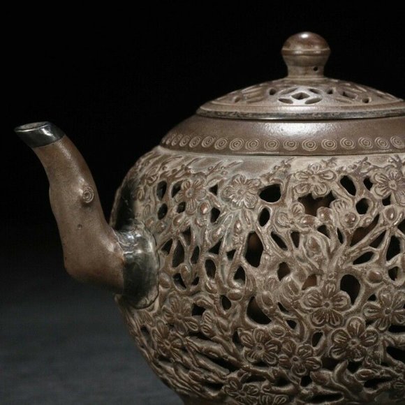 Collectible Zisha Clay TeaPot Hollow Carved out in Plum H14*14.5*23.3cm - Picture 5 of 7